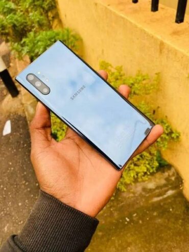 Samsung Galaxy Note 10 on sale. at 350000ugx