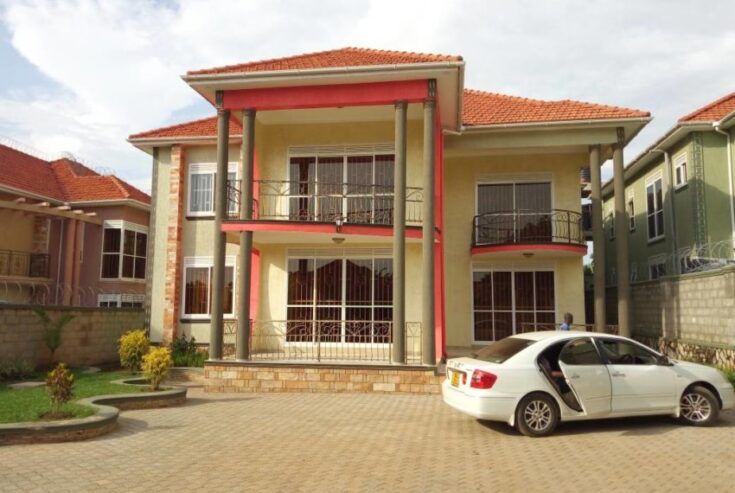 5 bedrooms Sitting on 25decimals Location: Naalya