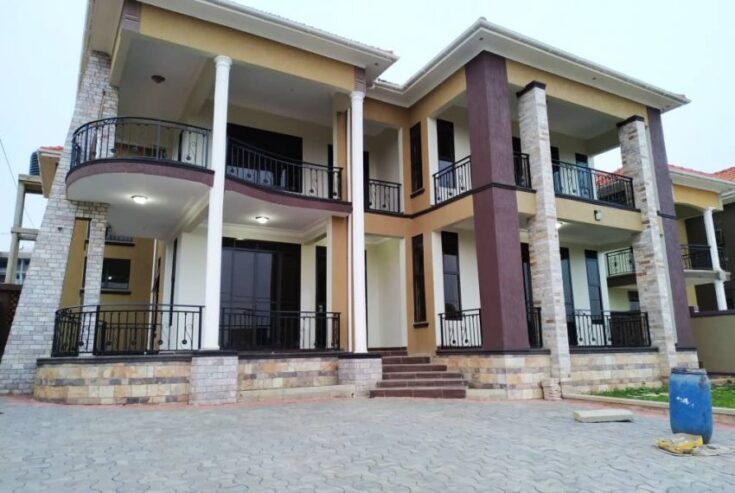 5 Bedroom House for Sale in Kira Wakiso