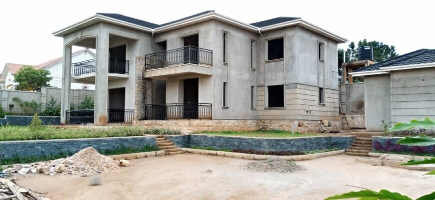 6 Bedroom Incomplete House for Sale in Namugongo