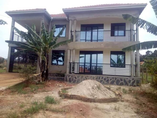 4bedroom house for sale in Mukono at 260m