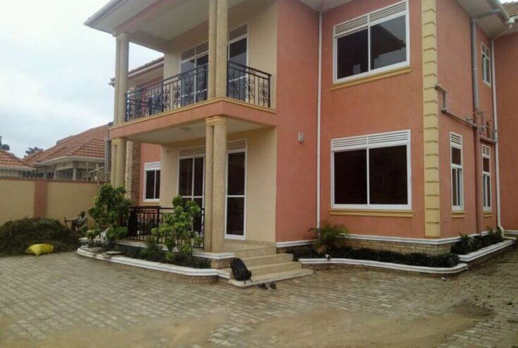 6 bedroom house for sale in Najjera