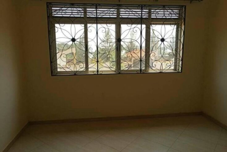 HOUSE FOR SALE IN Location: MUNYONYO MULUNGO