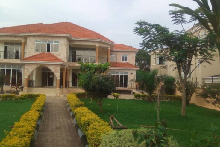 HOUSE FOR SALE IN Location: MUNYONYO MULUNGO