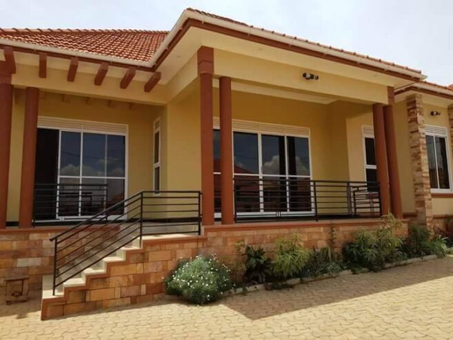 4 Bedroom house for sale in Kira