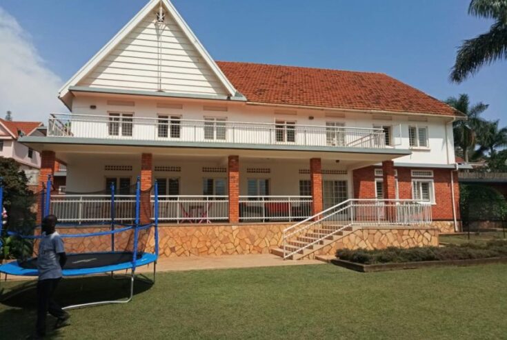 6 Bedroom house for Sale in Muyenga