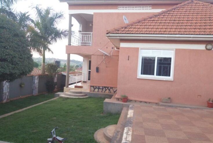 4bedrooms house for sale in Kira-Nsasa