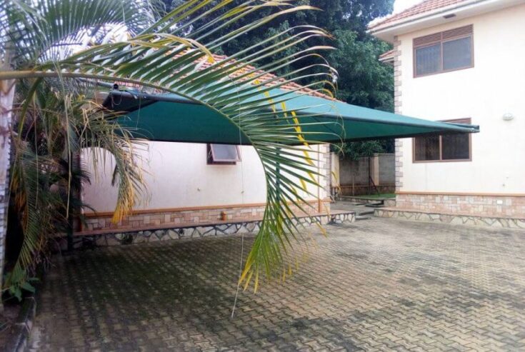 4 Bedroom house with big pantry and office in Bunga