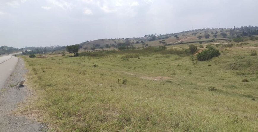 16 Plots of 100ft by 100ft in Mbarara