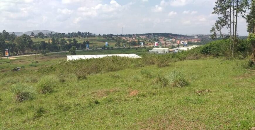 Land for sale opposite Makenke Barracks Mbarara city