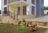 5 Bedroom House for Sale in Kitende