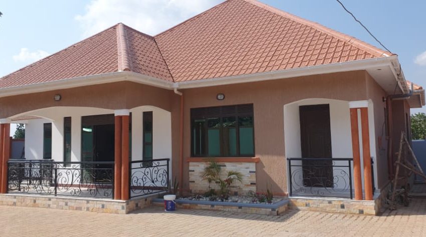 Brand New House for Sale in Kitende Bwebajja Entebbe Road