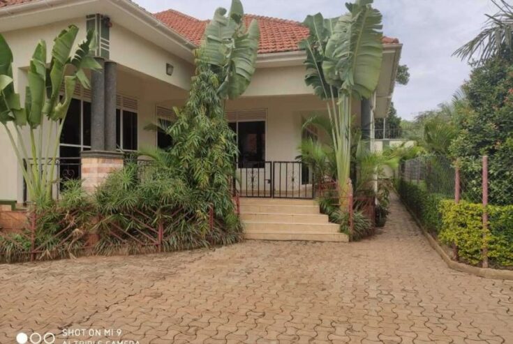 5 Bedroom House for Sale in Kiwatule Kampala