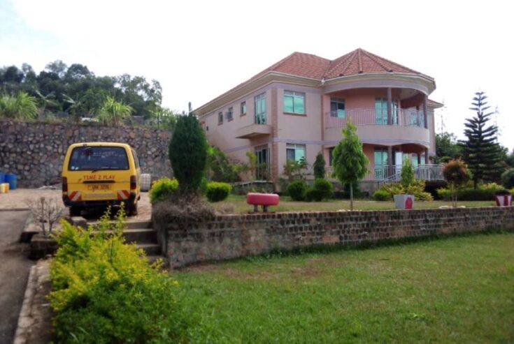 Posh Mansion on 14 Acres for Sale in Gobero, Kakiri Wakiso