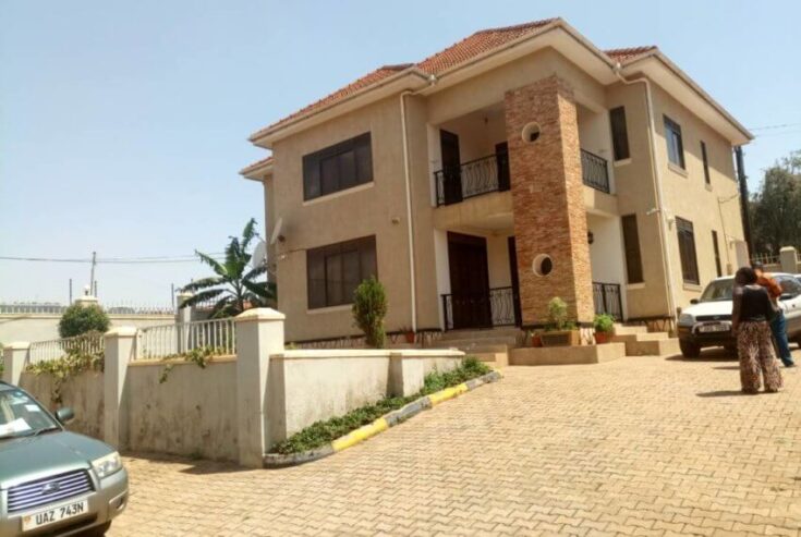 4 Bedroom self contained House for sale in Munyonyo