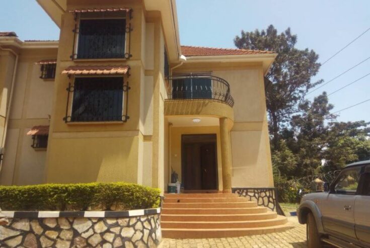 3 Bedroom town house for sale in Naguru