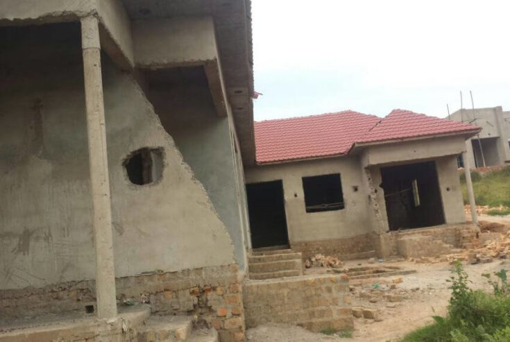 6-unfinished rentals for sale in Kira