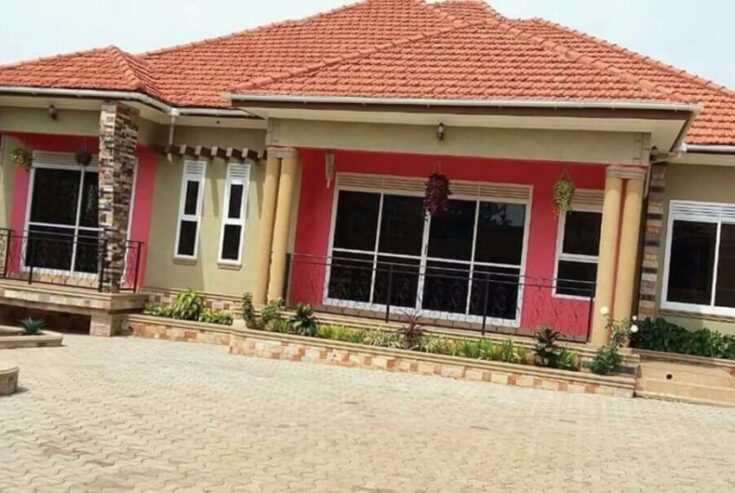 5 Bedroom house for sale in Bunga