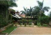 7 Bedroom house for sale in Garuga