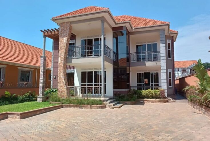 6 Bedroom House for Sale in Kyanja