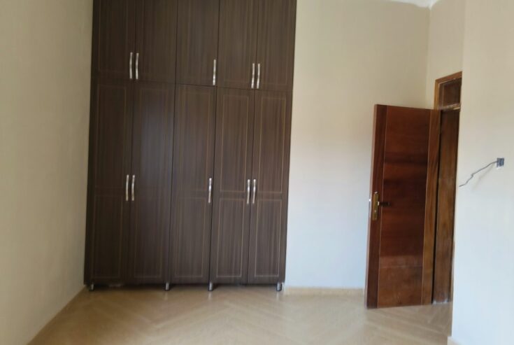 KISAASI 6 BEDROOMS MANSION FOR SALE AT 950M UGX