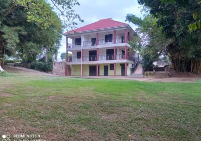 Lakeside-Home-for-Sale-in-Bugiri-Entebbe-Road-5-850×570-1