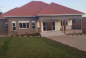 Posh 4 Bedroom Bungalow