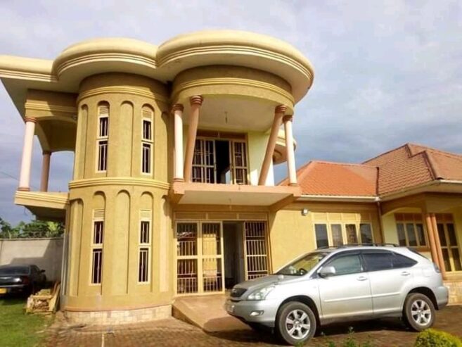 6 Bedroom Home for Sale in Gayaza Busiika