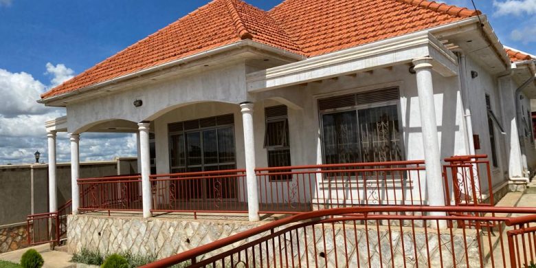 House in Kyanja consisting of 4 bedroom for sale.