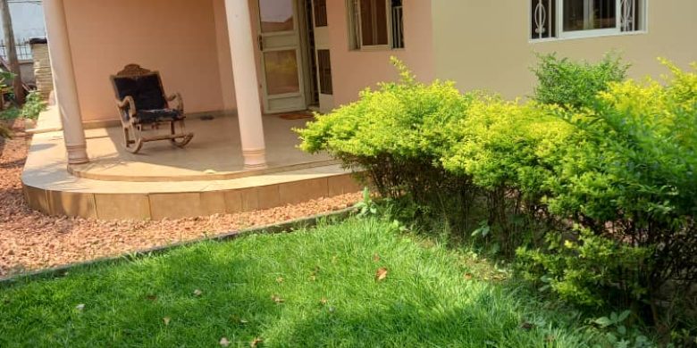 House in Mbuya consisting of 3 bedrooms for sale.