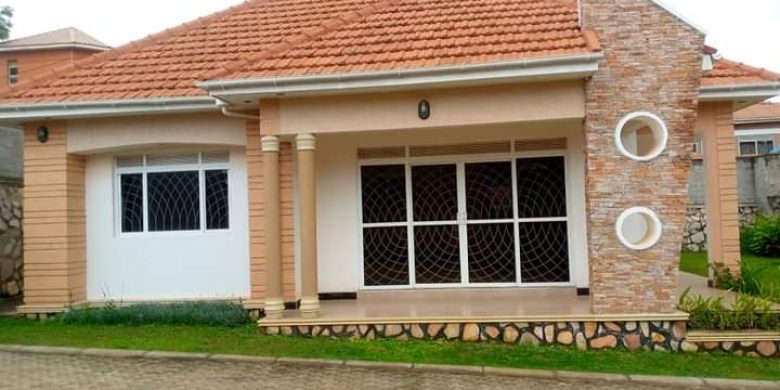 House in Najjera with 4 bedrooms on sale