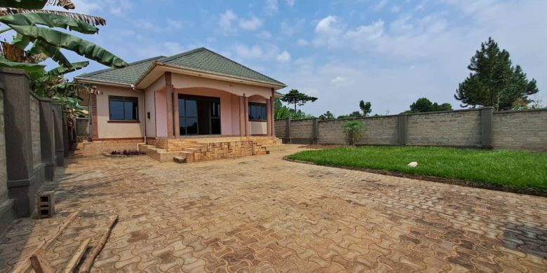 Bungalow in Gayaza Nakwero for sale