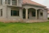 lake view house in Nkumba with 4 bedrooms on sal