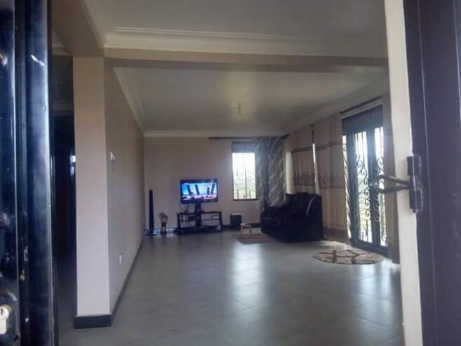 4bedroom house for sale in Mukono at 260m