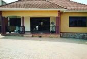 4 Bedroom roof tile bungalow for sale in Najjera