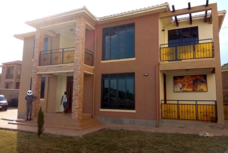 4 bedrooms house for sale in Lubowa