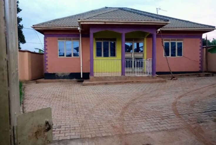 Three bedroomed house Location: off Kasangati