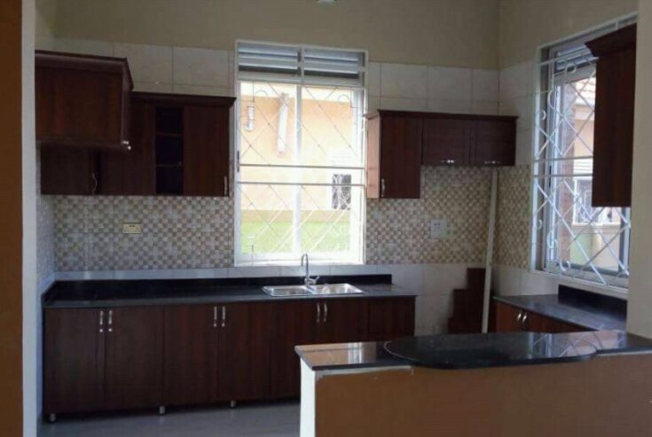 4 Bedroom house for sale in Kyaliwajala