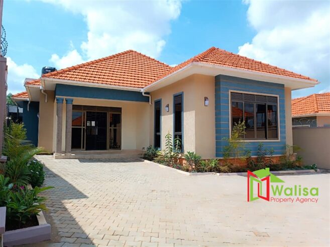 4 bedroom Town House for sale in Kyanja Kampala Uganda