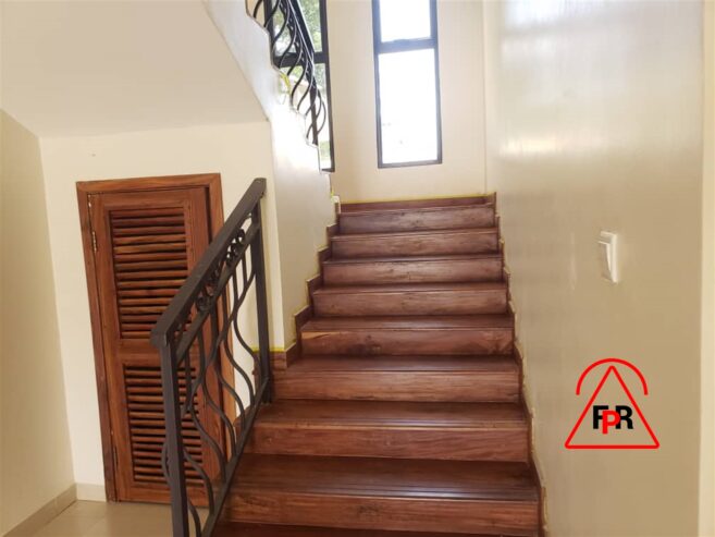 5 bedroom Storeyed house for sale in Muyenga