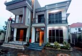 5 bedroom Mansion for sale in Kyanja