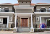 5 bedroom Storeyed house for sale in Munyonyo