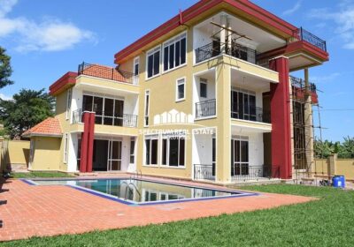 House-with-a-swimming-pool-for-sale-in-Munyonyo-Kampala-7
