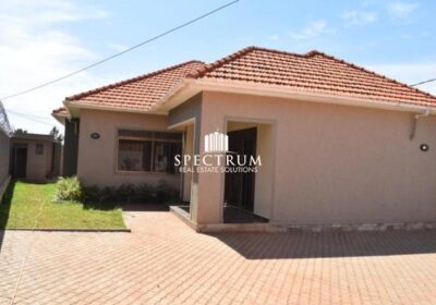 house-for-sale-in-kyanja-9-1-592×444-1