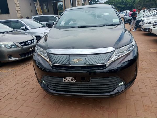 Toyota harrier 2018