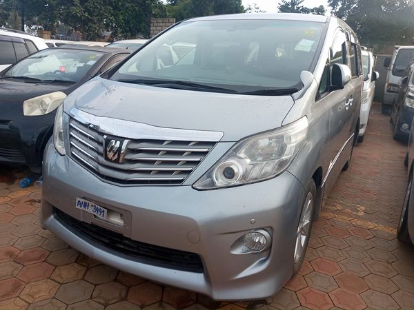 59 New Toyota Alphards on Quick sale at only 35M each