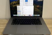 Apple MacBook Pro M2 14 inches