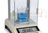 Analytical precision balance with counting functions