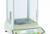 analytical laboratory balance with high transparency