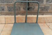 Platform heavy-duty scale with stainless steel cover